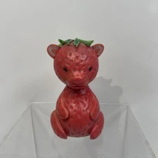 2010 Enesco Home Grown Collectible STRAWBERRY BEAR 4020991 Figurine DAMAGED
