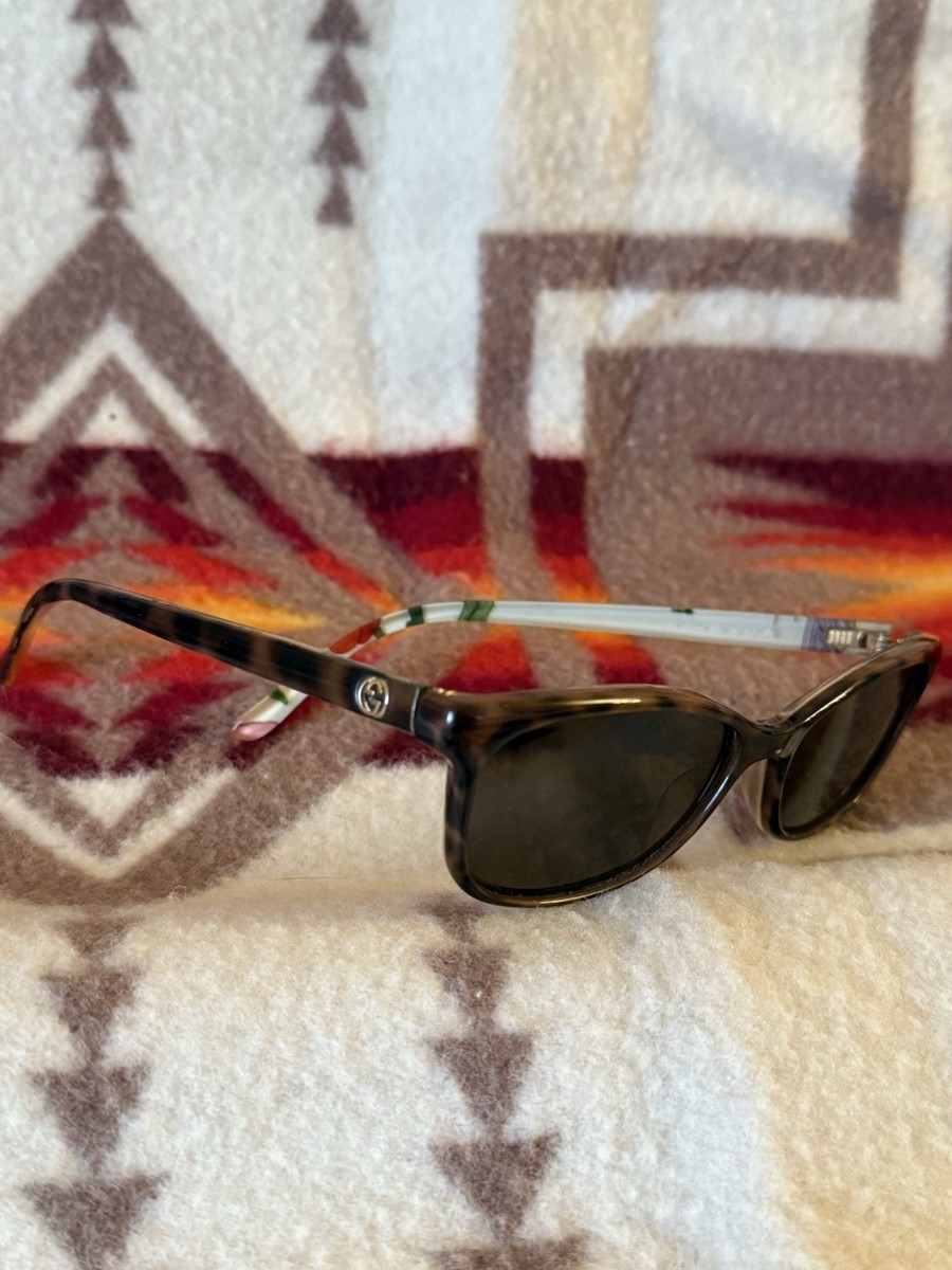 Gucci Women\'s Brown Tortoise Sunglasses Gucci GG0327S S (52 - 20) with Brown lenses and Tortoise  main image 3