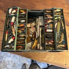 Vintage Grip Loc Tackle Box & Fishing LOT Creek Chub South Bend Heddon Pflueger