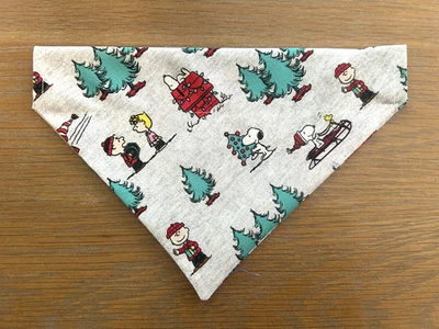 HANDMADE BY ME Over Collar Slide On Pet Dog&Cat Bandana (Small/Med.) SNOOPY CHRISTMAS - New
