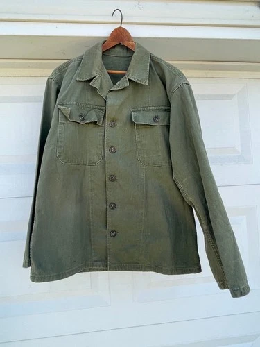 vtg WW2 US Military Army green button field shirt jacket HBT OG 107 Poplin WWII