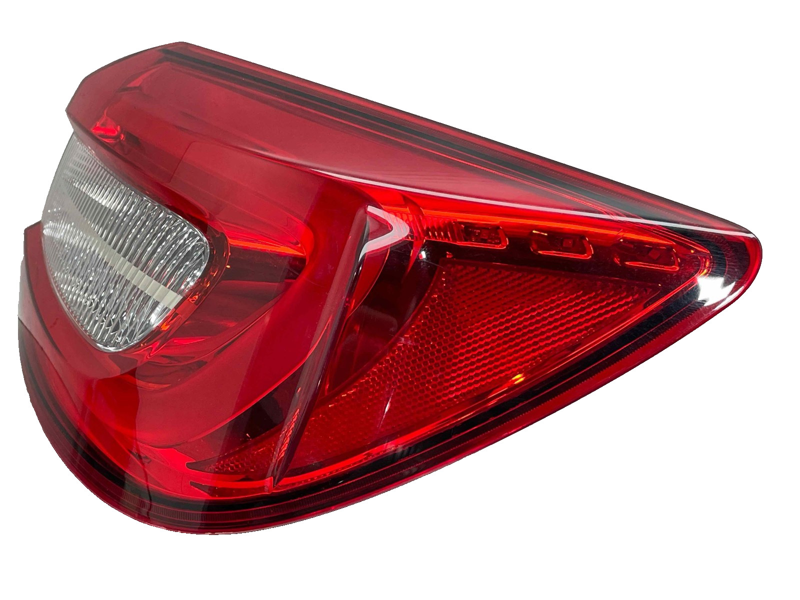 2014 Maserati Quattroporte Taillight Lamp Passenger Right Quarter OEM 6700054510