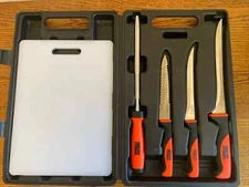 ANGLERS CHOICE Portable Fish Cutting Station; 3 Fillet Knives Cutting Board