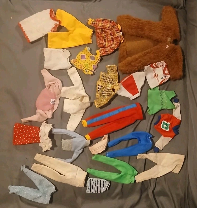 大量 芭比娃娃 批量 - 7 个娃娃和 125 件以上服装物品! 1987 + 限定件  — 第 4/4 张图片