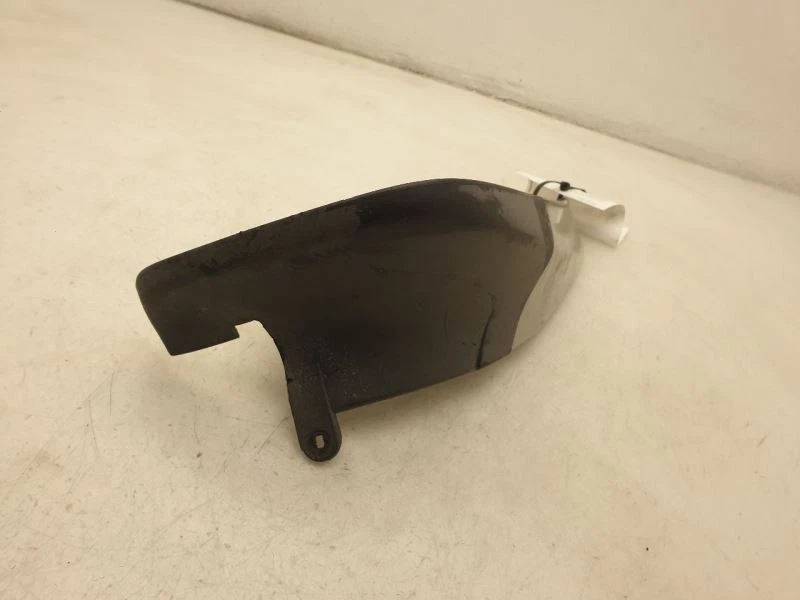 Lexus RX300 2001 base lado conductor guardabarros  Foto 3 de 4