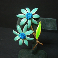 Vintage Petite Shades of Blue Enamel Metal Double Daisy Flower Pin Brooch