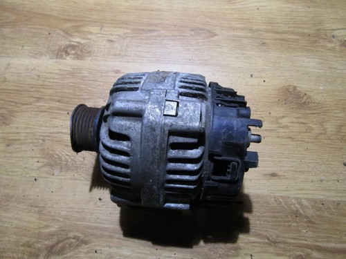 Volkswagen Passat 1994 Alternator USED, Genuine #130677-76