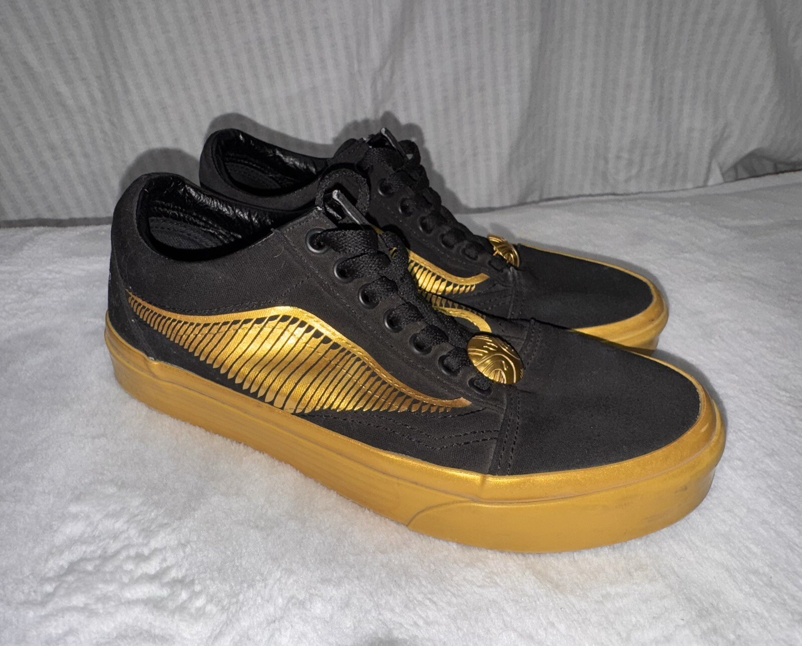 VANS x HARRY POTTER OLD SKOOL BLACK GOLD SKATE SNEAKERS SIZE