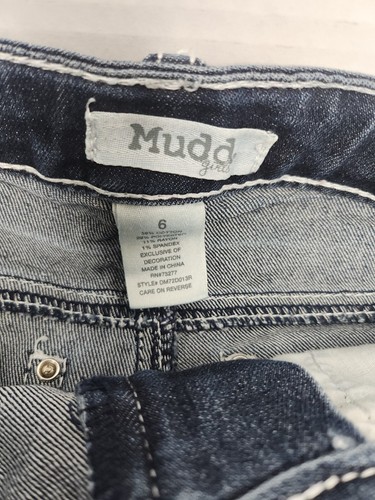Mudd Bermuda Demin Shorts Girls 6 With Faux Diamond Embellishment's Bling - Picture 2 of 8