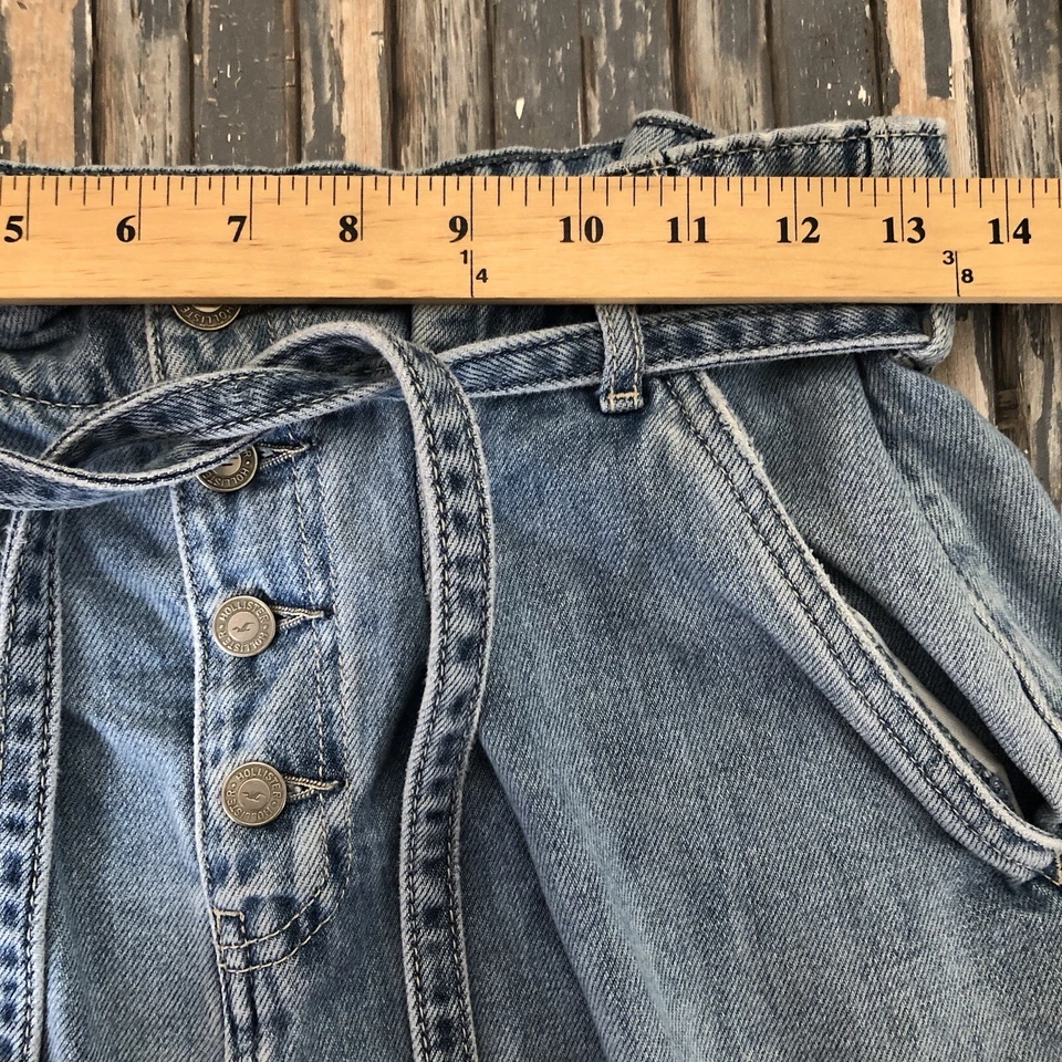 Hollister Curvy Ultra High-Rise Mom Shorts Womens 5 Light Blue Belted Paperbag - Image 4 of 4