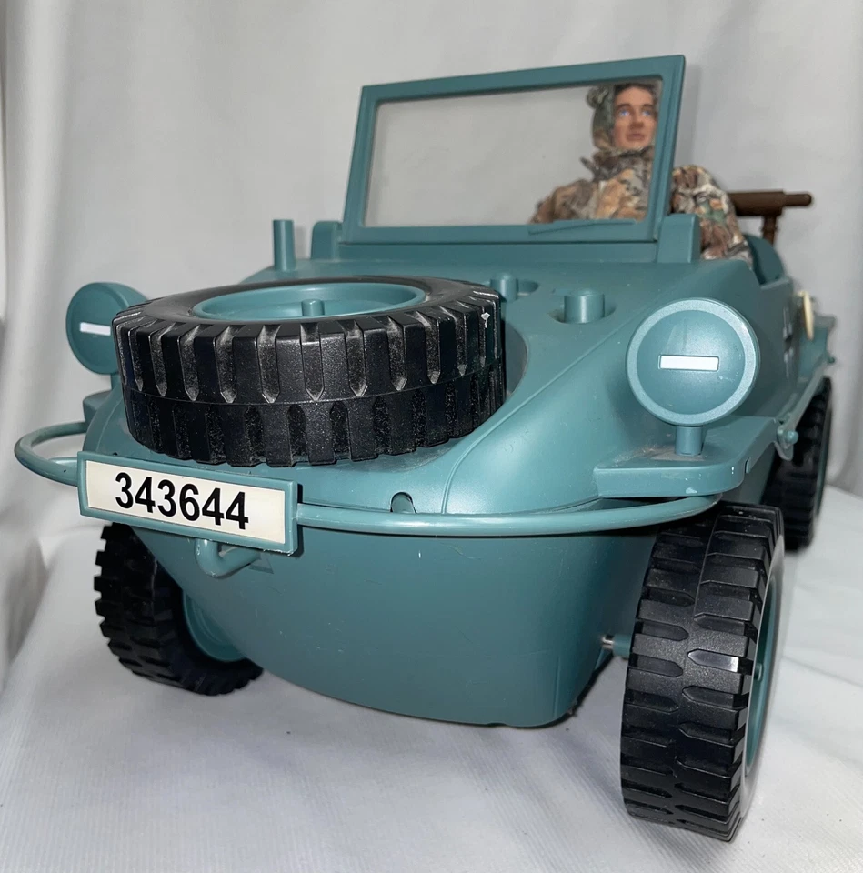 21st Century Toys WW2 German Schwimmwagen Amphibious Car 22" W/ Action Figure - Image 2 of 4