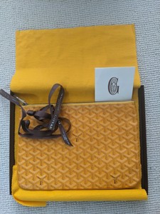 goyard zip