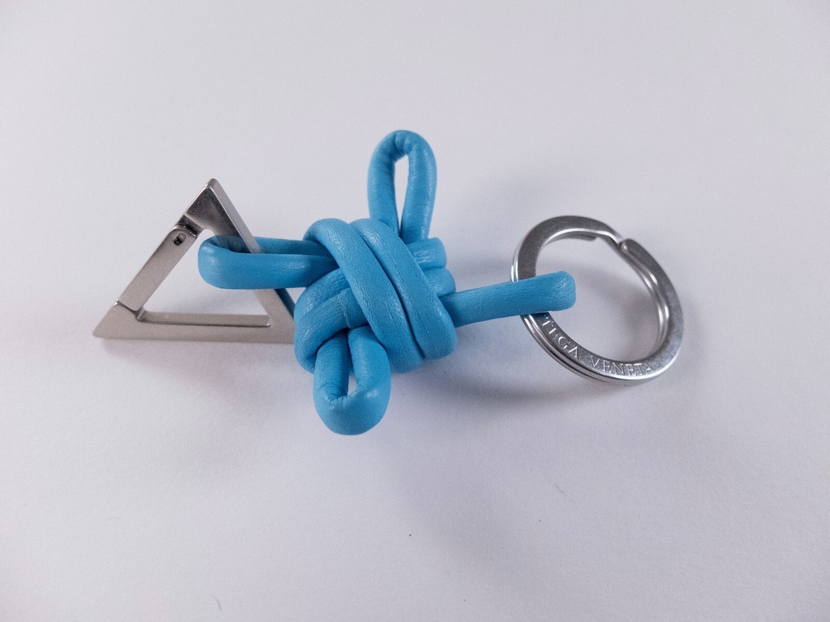 新品未使用 BOTTEGA VENETA ボッテガ トライアングル キーリング