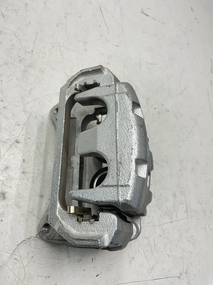 Front Left Brake Caliper 2022 Subaru Forester 26292-SJ011 2019 2020 2021 2023 - Image 2 of 4