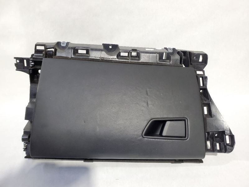 2017 2018 2019 2020 2021 2022 Maserati Levante OEM Glove Box Assembly Black