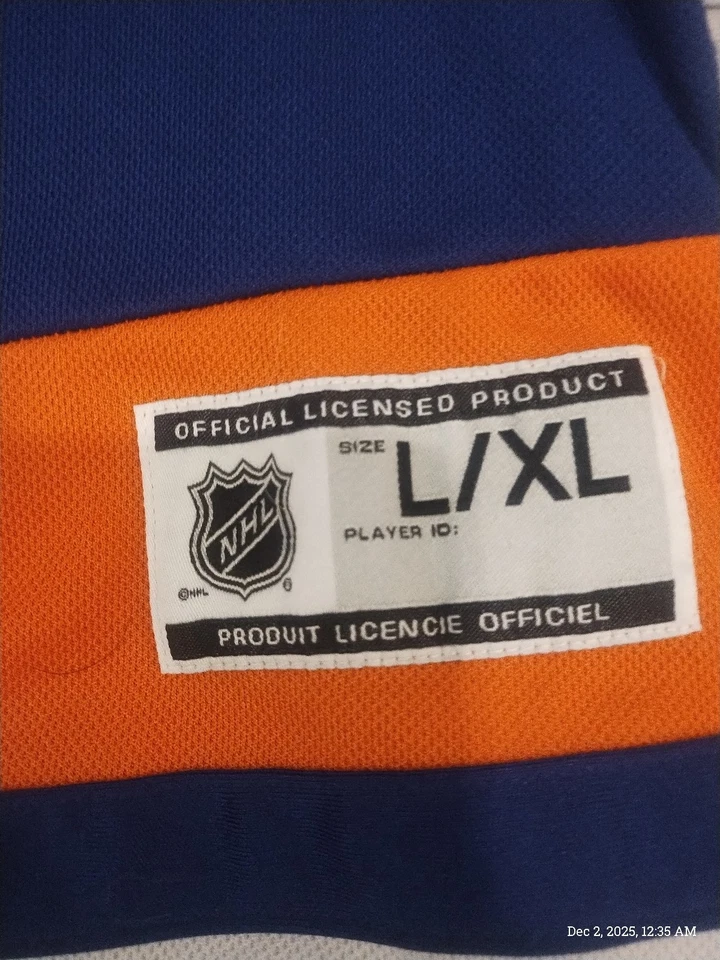 Fanatics  New York Islanders Hockey Home Jersey Brand Size Youth L/Xl - Image 3 of 4