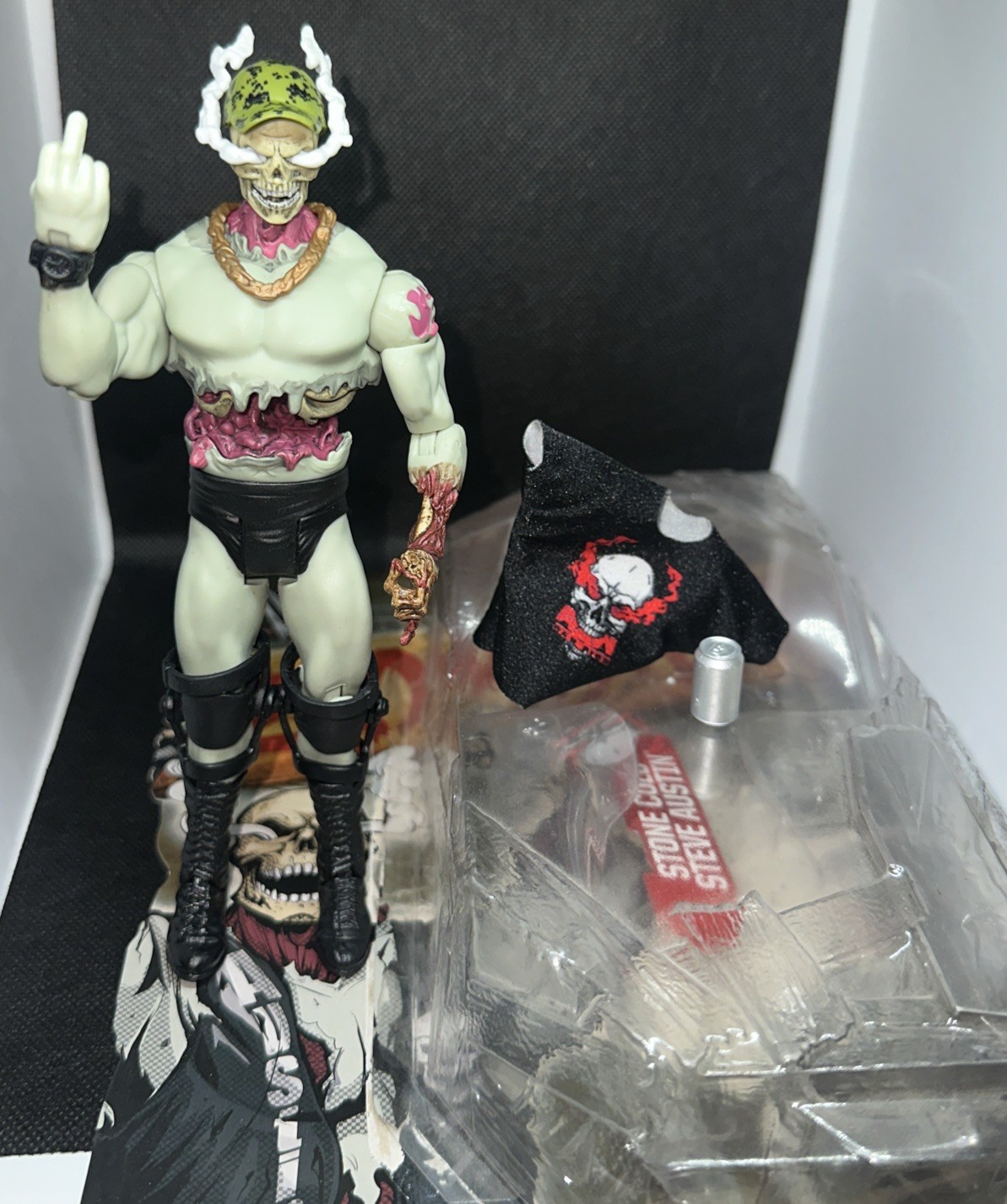 WWE WRESTLING ZOMBIES STONE COLD STEVE AUSTIN ZOMBIFIED & CUSTOM MIDDLE FINGER!