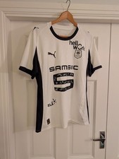 Squad signed Stade Rennais F.C. / Rennes shirt