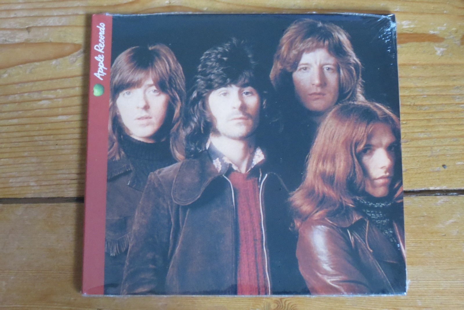 NEW/SEALED - BADFINGER Straight Up - expanded edition Apple CD (1971/2010)