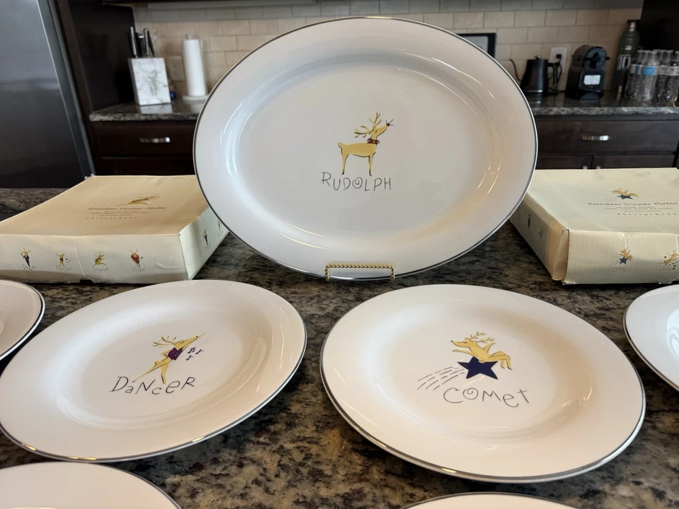 Juego de vajilla de Navidad Pottery Barn Reindeer - 9 piezas - Hecho en Japón Rudolph & Rein Foto 4 de 4