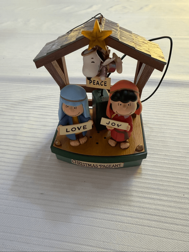 Hallmark Keepsake 2012 Christmas Ornament Peanuts Gang Pageant Lights Sound - Picture 4 of 6