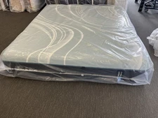 New Tempurpedic LuxeAdapt Soft 2.0 King Mattress $4,999 Free Shipping *Blemished