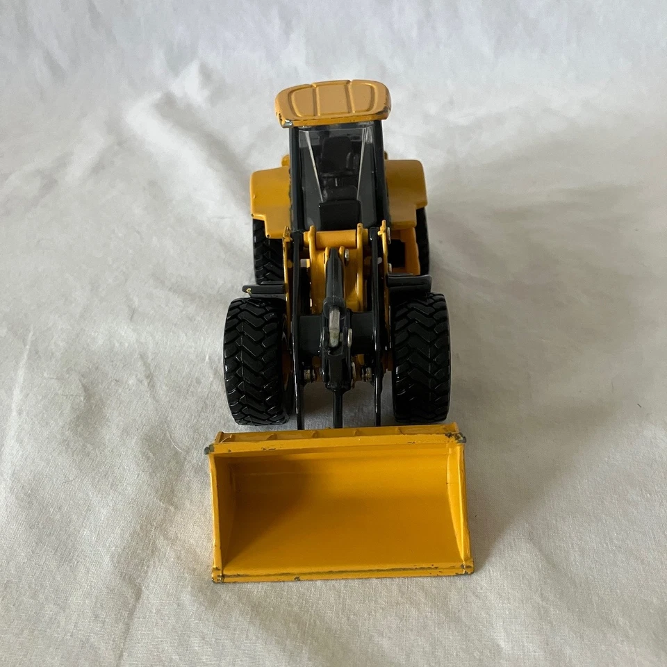 "Cargadora de ruedas John Deere ERTL 7"" diecast vintage escala 1/50 construcción 1998" Foto 4 de 4