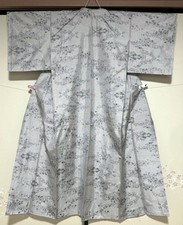 Oshima Tsumugi Silk Kimono White with Maple Pattern Used