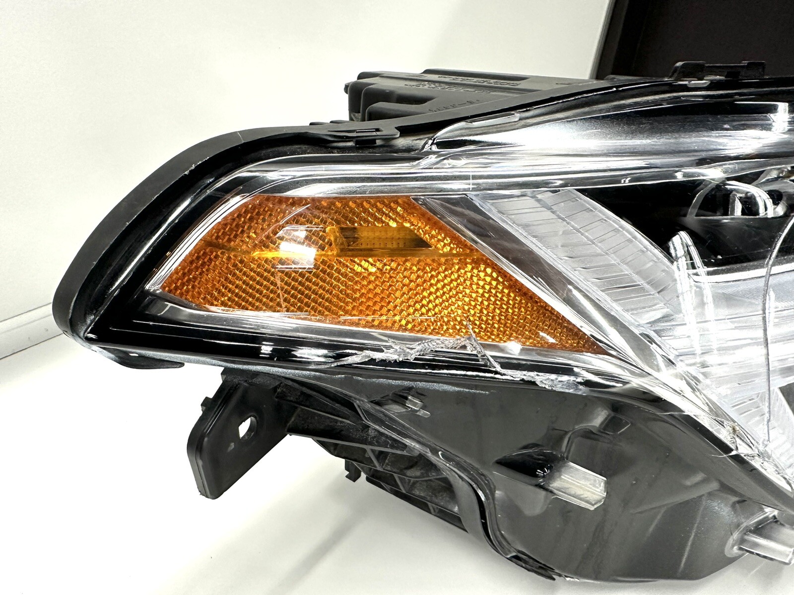 2015-18 Volvo Xc90 Right Passenger Full LED Adaptive Headlight 