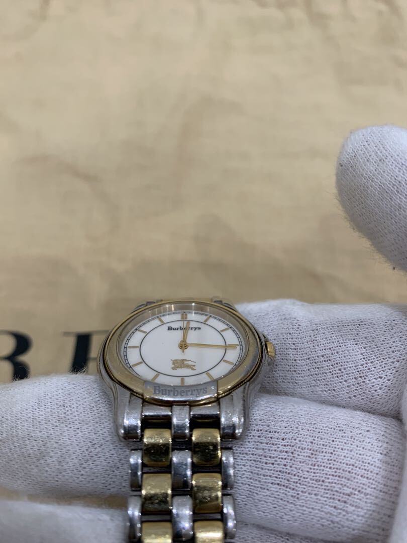 Burberry 5530-F52321 Analog Quartz Women Watch Antique Gold