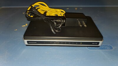 D-Link  DES (DES1108) 8-Ports External Switch