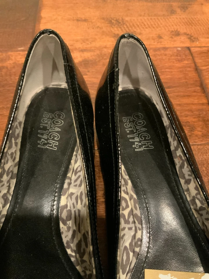 Planos Coach Trina de charol negro con lazo, talla 7,5 EE. UU. F2080 Foto 3 de 4