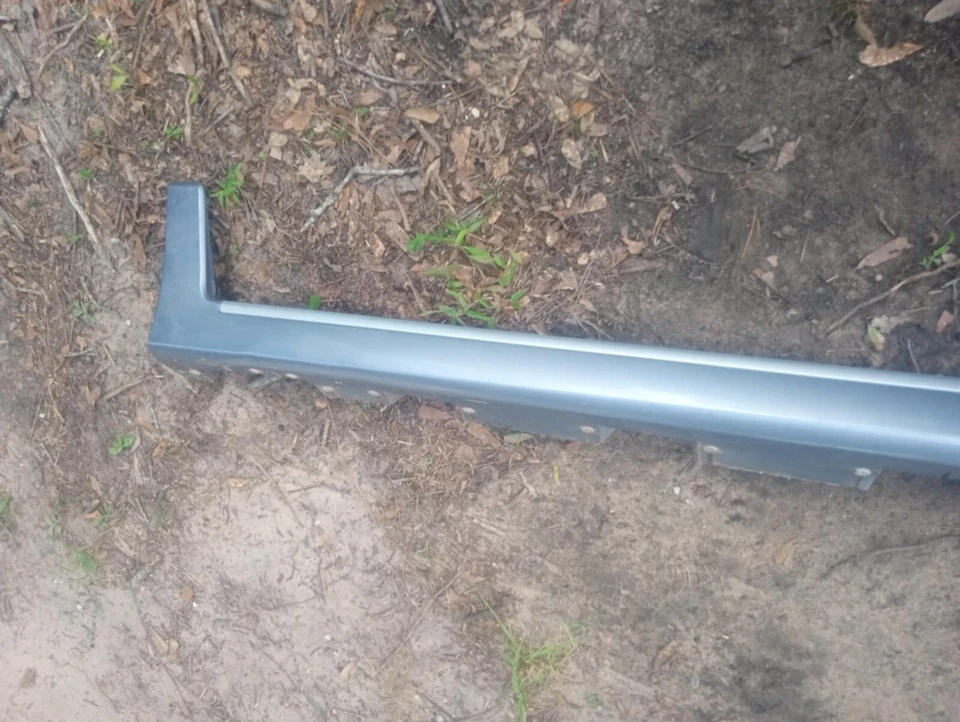 Левая качающаяся панель юбки со стороны водителя для минивэна Mazda 2003 2004 2005 годов выпуска LE46-51-P51 от оригинального производителя - Изображение 4 из 4