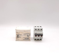 Phoenix Contact TMC 63C 32A / 0902425 Circuit Breaker
