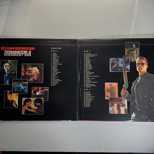 Terminator 2 Judgment Day Laserdisc 1991 2-Disc Widescreen Arnold Schwarzenegger - Picture 3 of 6