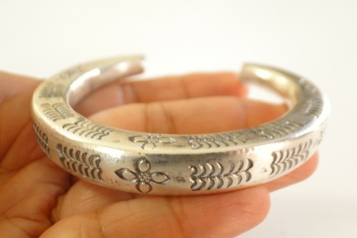Thai Hill Tribal Motif No Stone 925 Sterling Silver Cuff Bangle Bracelet - Picture 2 of 8