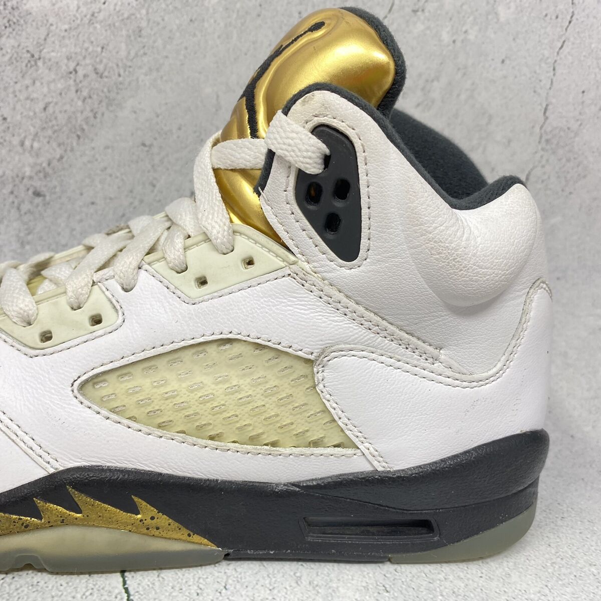 Nike Air Jordan 5 Retro GS Olympic Gold Coin White Black  Size 6Y