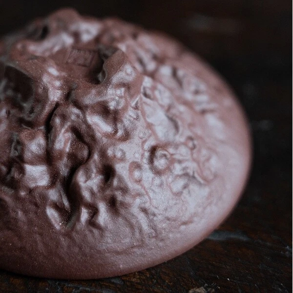 Taza de té hecha a mano 60 ml dragón tallado relieve taza maestra Yixing Zisha arcilla púrpura Foto 4 de 4