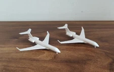 2x Bombardier Global 7500 Business Private Jet Model Scenery Diorama 1:400 Scale