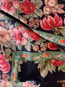 Vintage APRIL CORNELL Black Floral ROSES Lily Tablecloth 104 X 70 English Garden