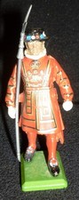 FIGURINE VINTAGE ANGLETERRE BRITANNIQUE SOLDAT GARDE BEEFEATER YEOMEN FIGURINE ÉTAIN