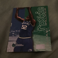 Topps 1996-97 Stadium Club Samaki Walker Dallas Mavericks #235 Rookie Card. rookie card picture