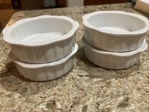 SET OF FOUR XCELL WHITE PORCELAIN SCALLOPED RIM RAMEKINS - NEVER USED
