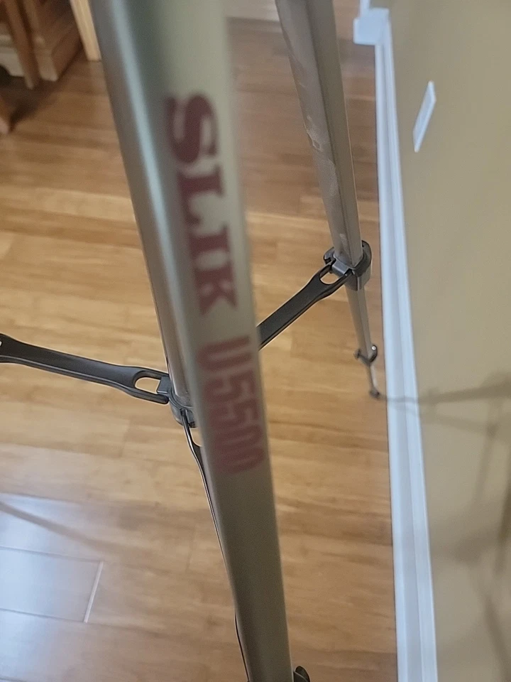 Tripod - For Cameras And Camcorders / Video Recording - Barely Used - Image 3 of 4