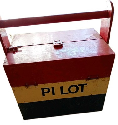 MFA Power Panel 12V Eingang Spielzeug Flugzeug Tankstelle Vintage Pilot Box Französisch