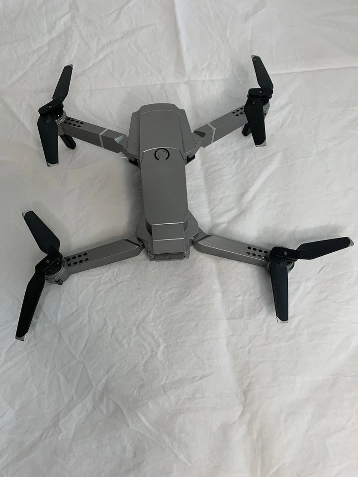 Silberne Drohne mit Kamera für Anfänger Faltbar und Handy Integration - Bild 3 von 4