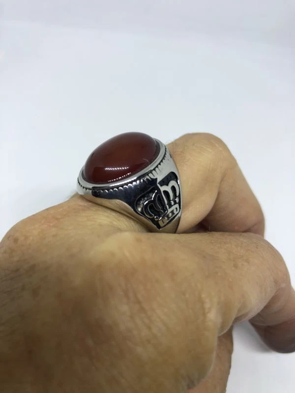 Anillo corona vintage de acero inoxidable genuino cornalina talla 8,25 para hombre Foto 2 de 4
