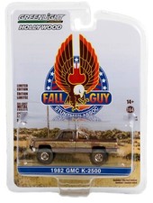1:64 GreenLight HOLLYWOOD SE MUDDY Fall Guy Stunt Man 1982 GMC K-2500 NIP 