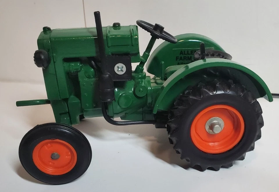 Vintage Scale Models Duetz Diesel Bauernschlepper 11 Hp Tractor 1/32 - Image 4 of 4