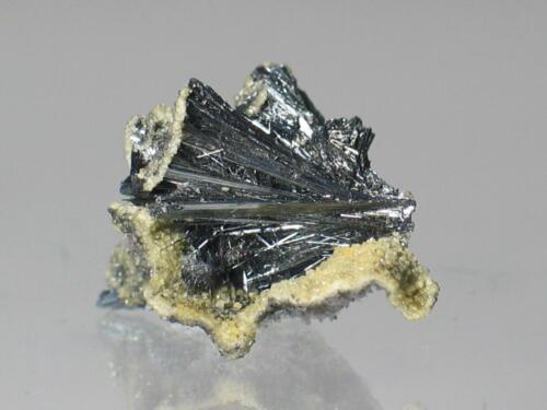 ANTIMONIT xx, Baia Sprie Mine, Maramures, Rumänien - Stibnit - Bild 1 von 3